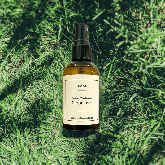 brume d'amibiance gazon frais sur du gazon
