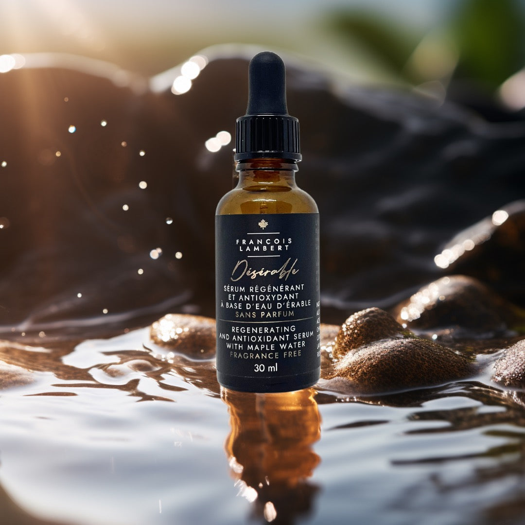 Bouteille de serum flottant sur l'eau