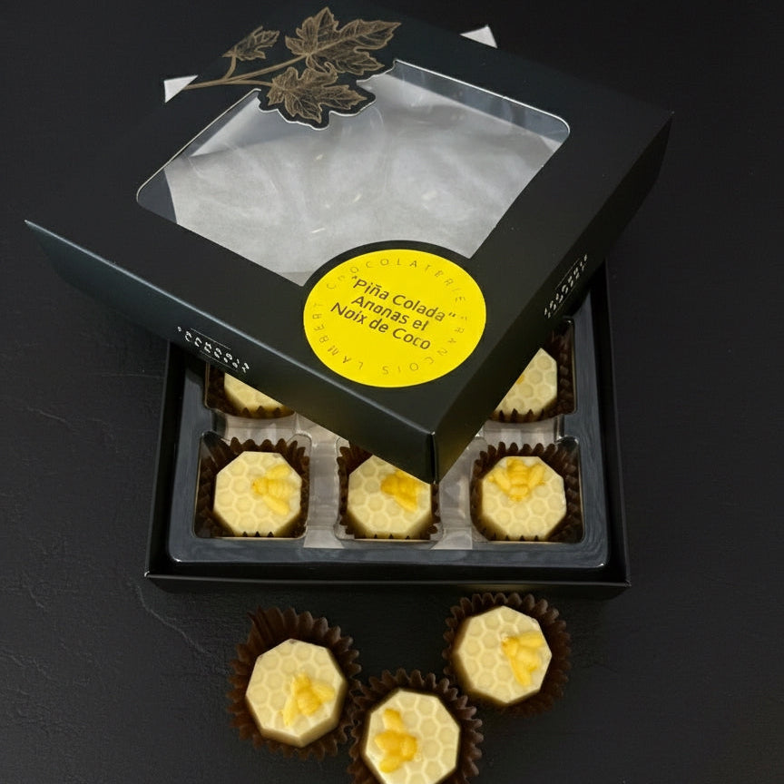 White chocolates filled with Piña Colada-style filling – Box of 9