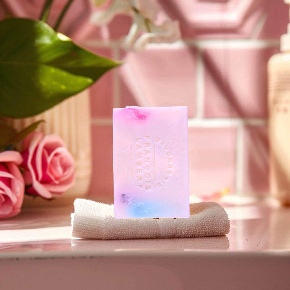 savon au lait de brebis à la rose debout